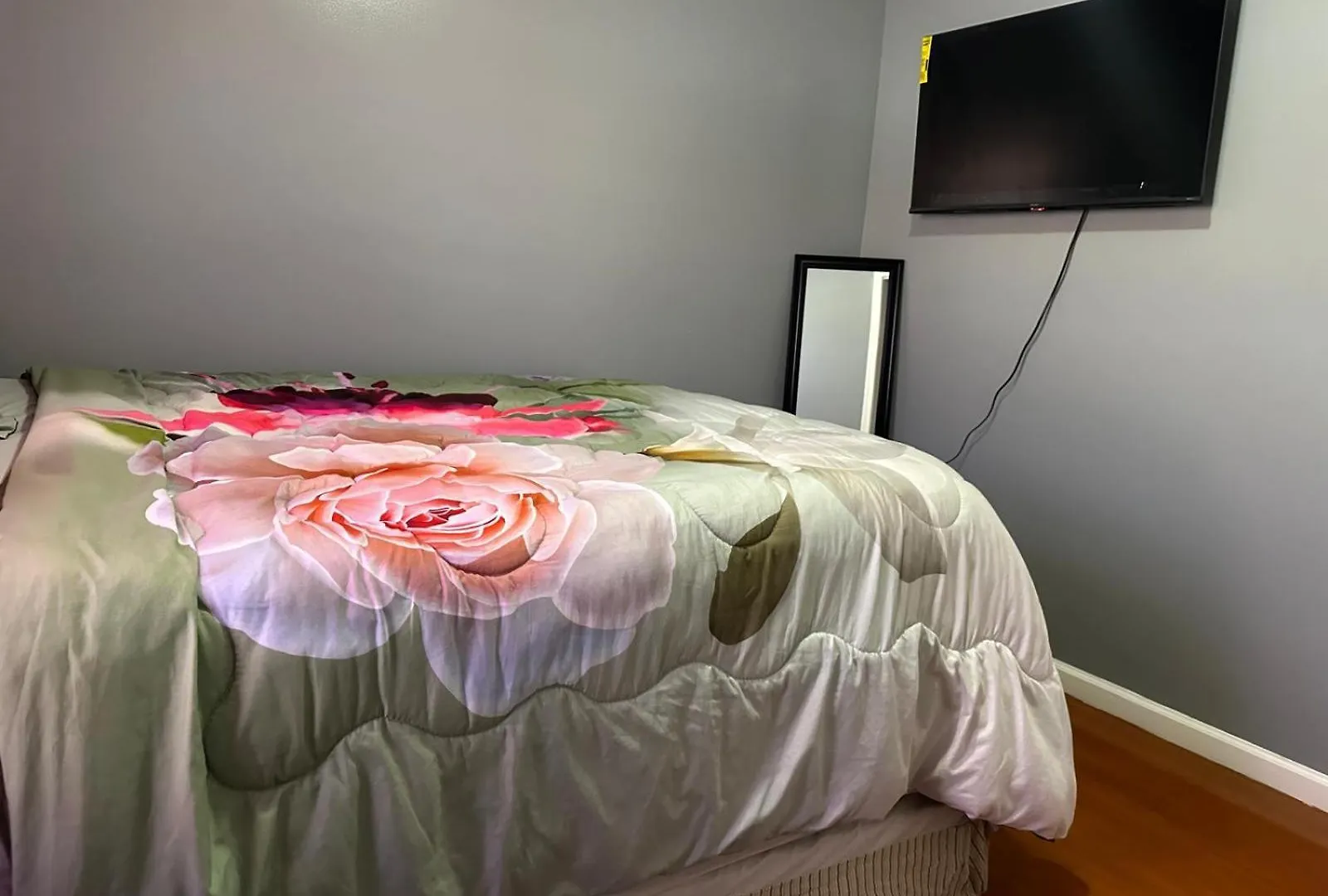 Divine Villa Guest House 65 Sherman 6Mins To Airport And 4Mins To Penn Station Newark 0*,  United States