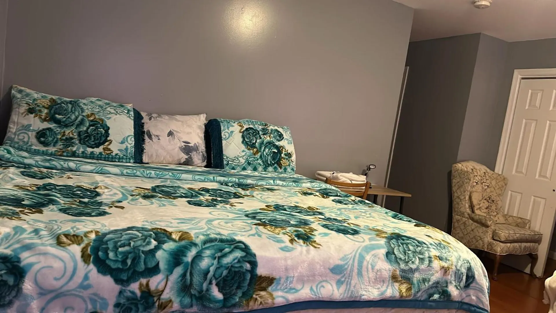 Divine Villa Guest House 65 Sherman 6Mins To Airport And 4Mins To Penn Station Newark